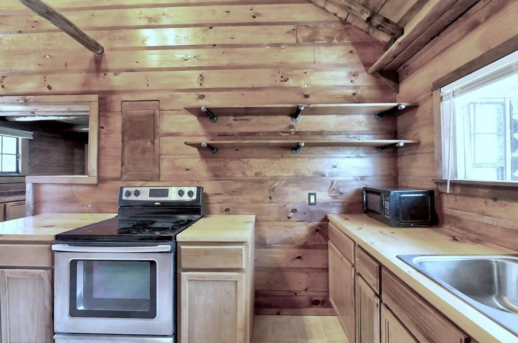 3948 Lehigh Blvd, Decatur GA  30034-5814 exterior