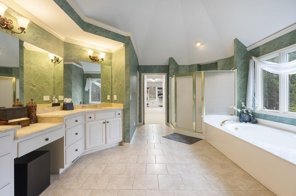 1325 Smt Rd, Alpharetta GA 30004-3528 exterior