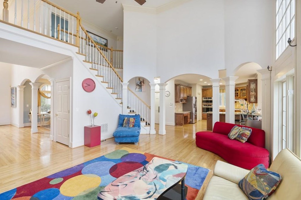 1325 Smt Rd, Alpharetta GA 30004-3528 exterior