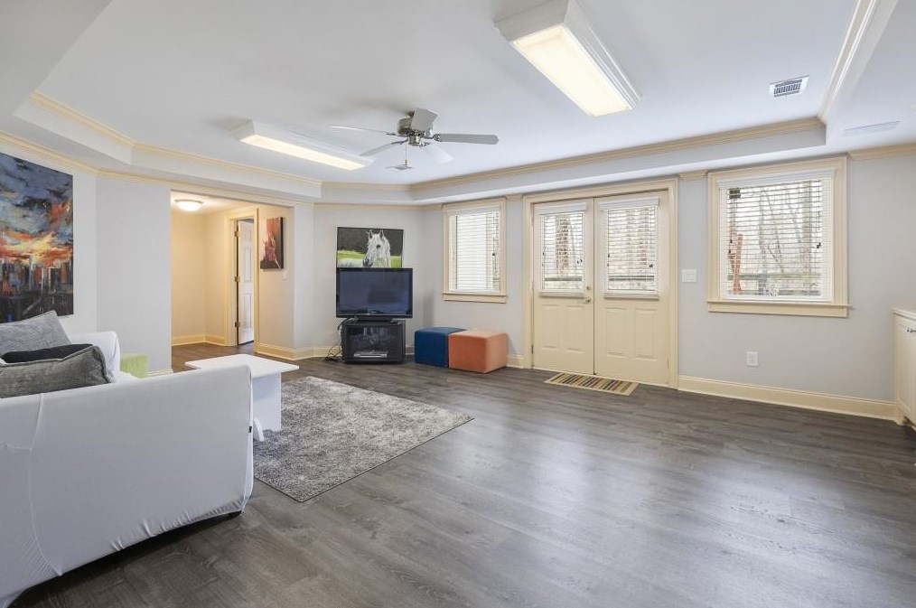 1325 Smt Rd, Alpharetta GA 30004-3528 exterior