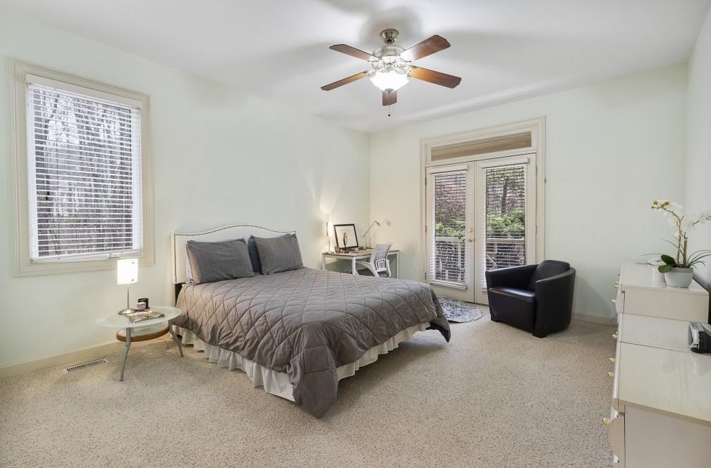 1325 Smt Rd, Alpharetta GA 30004-3528 exterior