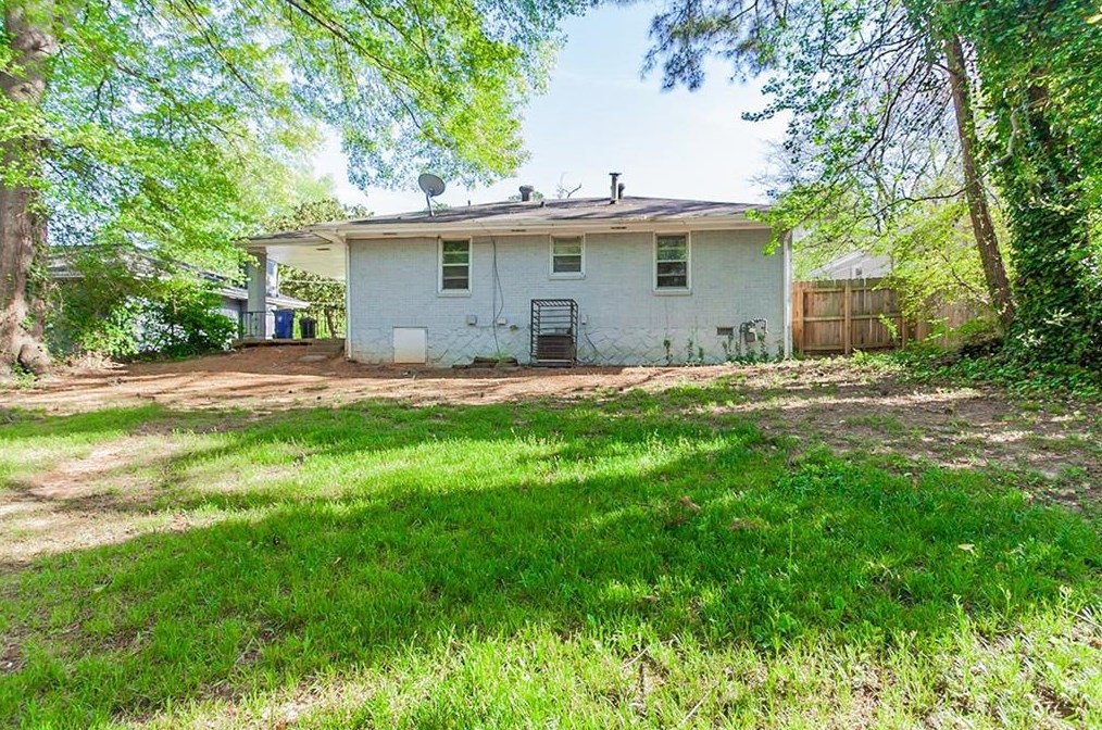 2854 Mitchell Dr, Decatur GA  30032-4232 exterior