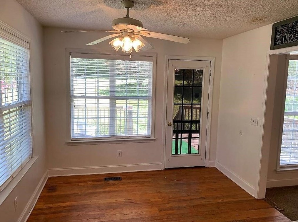 297 Orch Way, Calhoun GA 30701-4585 exterior