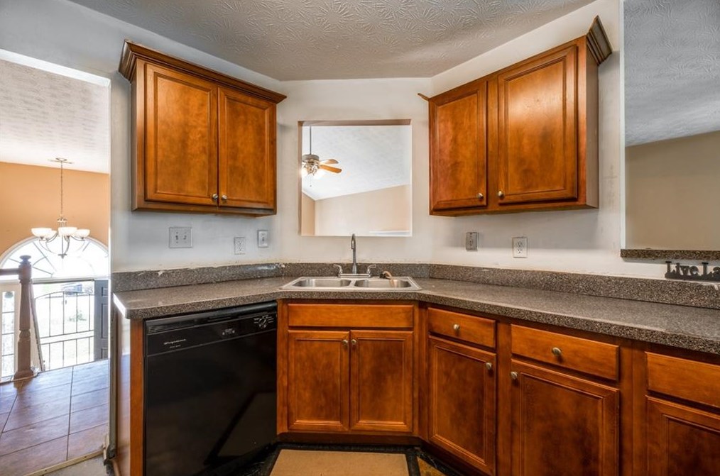 4945 Wexford Trl, Atlanta GA  30349-2478 exterior