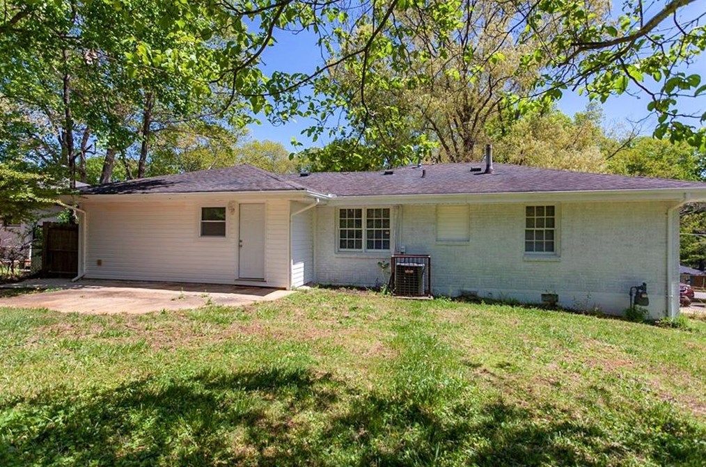 2289 Mark Trl, Decatur GA  30032-5357 exterior