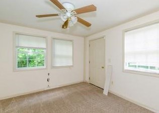 4292 Gregory Ln, Smyrna GA 30082-4427 exterior