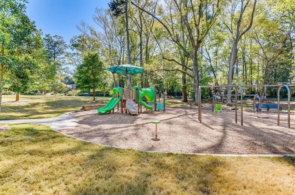 1131 Forrest Blvd, Decatur GA 30030-4737 exterior