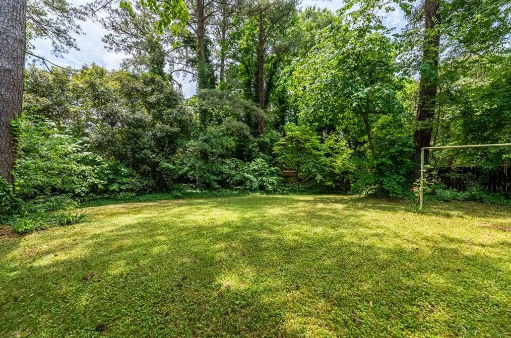 2036 Glenroy Dr, Smyrna GA  30080-2516 exterior