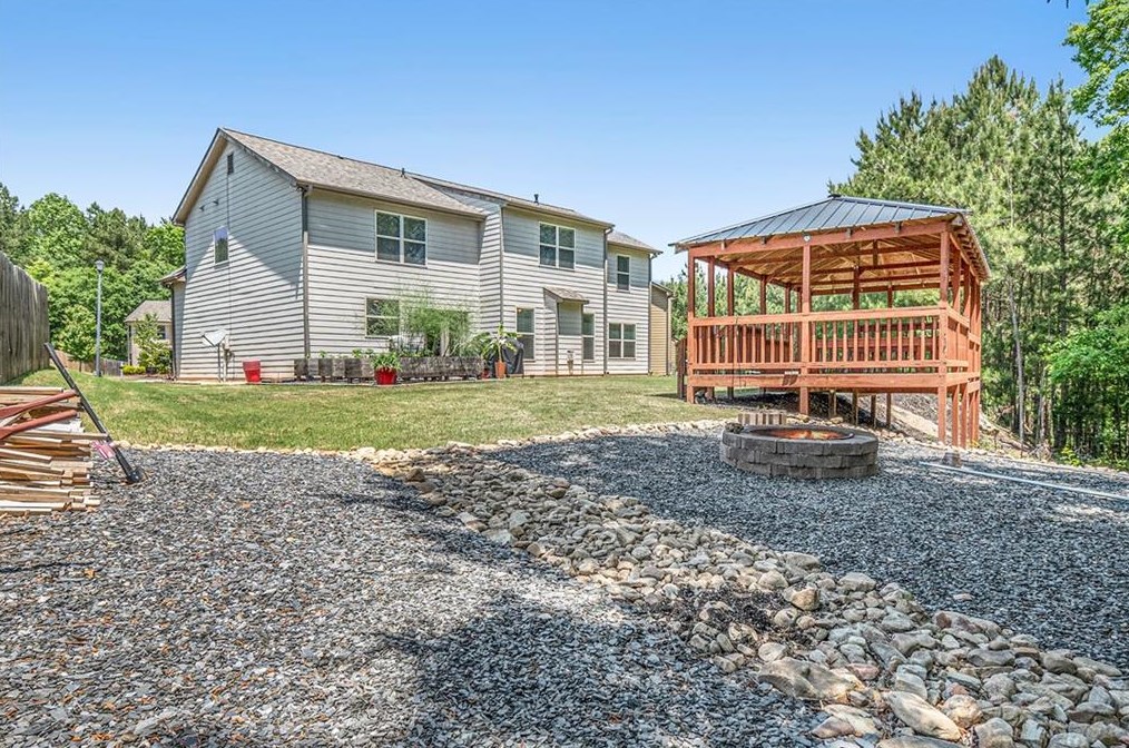 1418 Bramlett Hl Dr, Lawrenceville GA 30045-3769 exterior