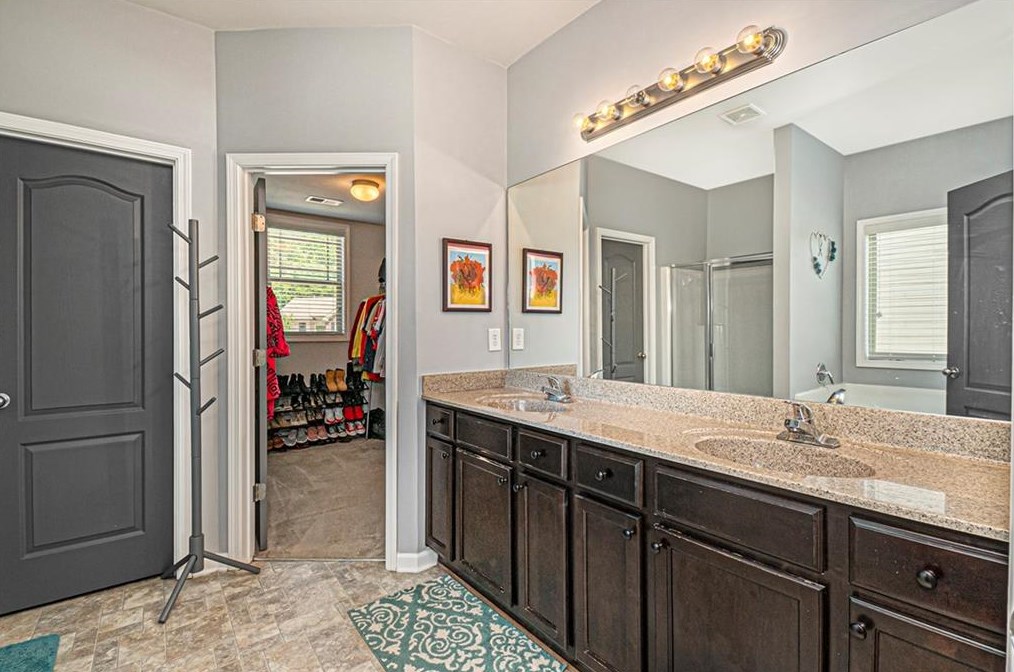 1418 Bramlett Hl Dr, Lawrenceville GA 30045-3769 exterior