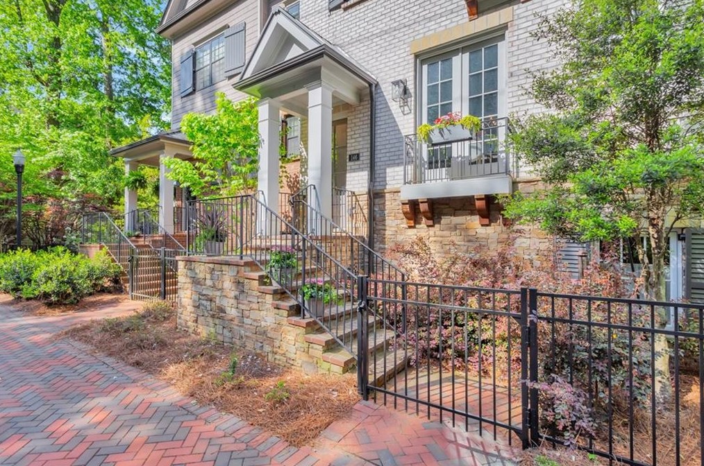 146 Canton St, Alpharetta GA 30009-3670 exterior
