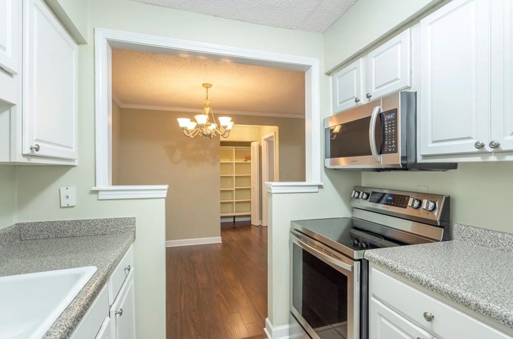 1411 Wingate Way, Atlanta GA  30350-4965 exterior