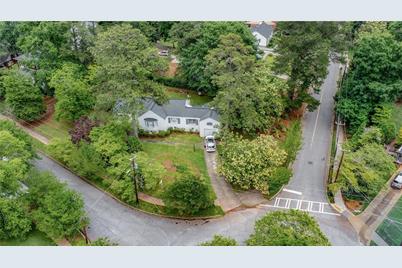 16 Lakeshore Drive - Photo 1