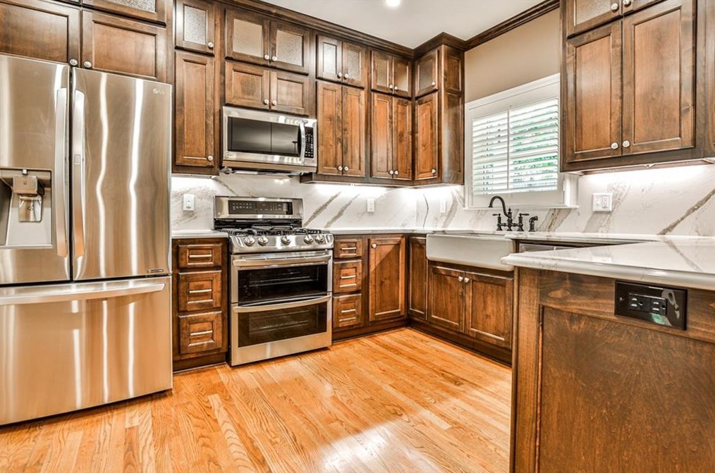 103 Cottonwood Pl, Decatur GA  30030-2973 exterior