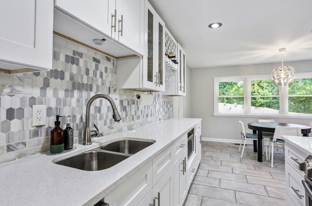 2623 Miriam Ln, Decatur GA  30032-5732 exterior