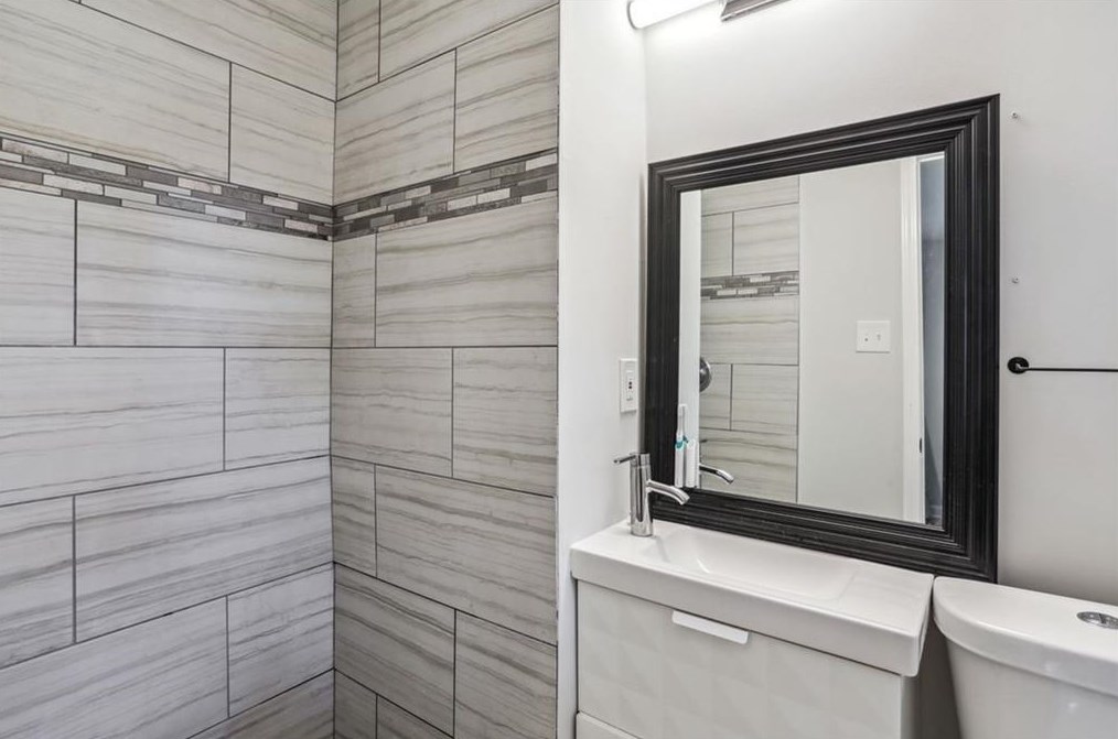 2623 Miriam Ln, Decatur GA  30032-5732 exterior