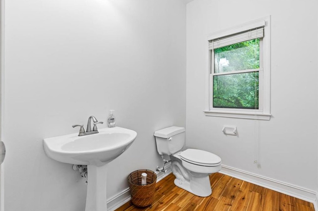 1140 Mayfield Mnr Dr, Alpharetta GA 30009-3196 exterior