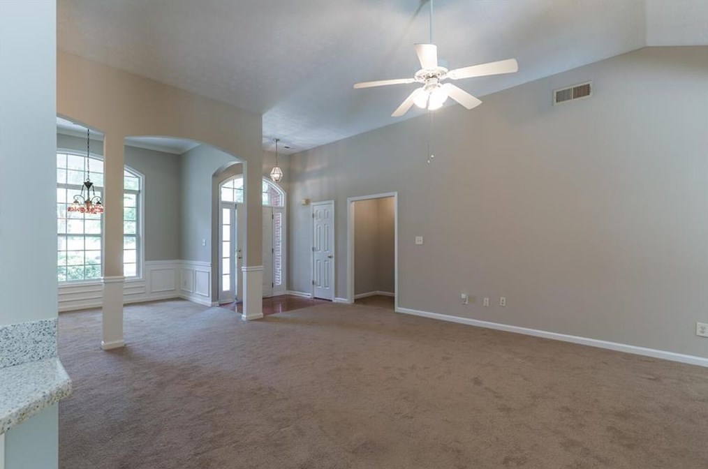 2433 Radcliff Dr, Lawrenceville GA 30043-2002 exterior