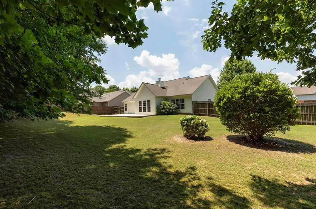 2433 Radcliff Dr, Lawrenceville GA 30043-2002 exterior