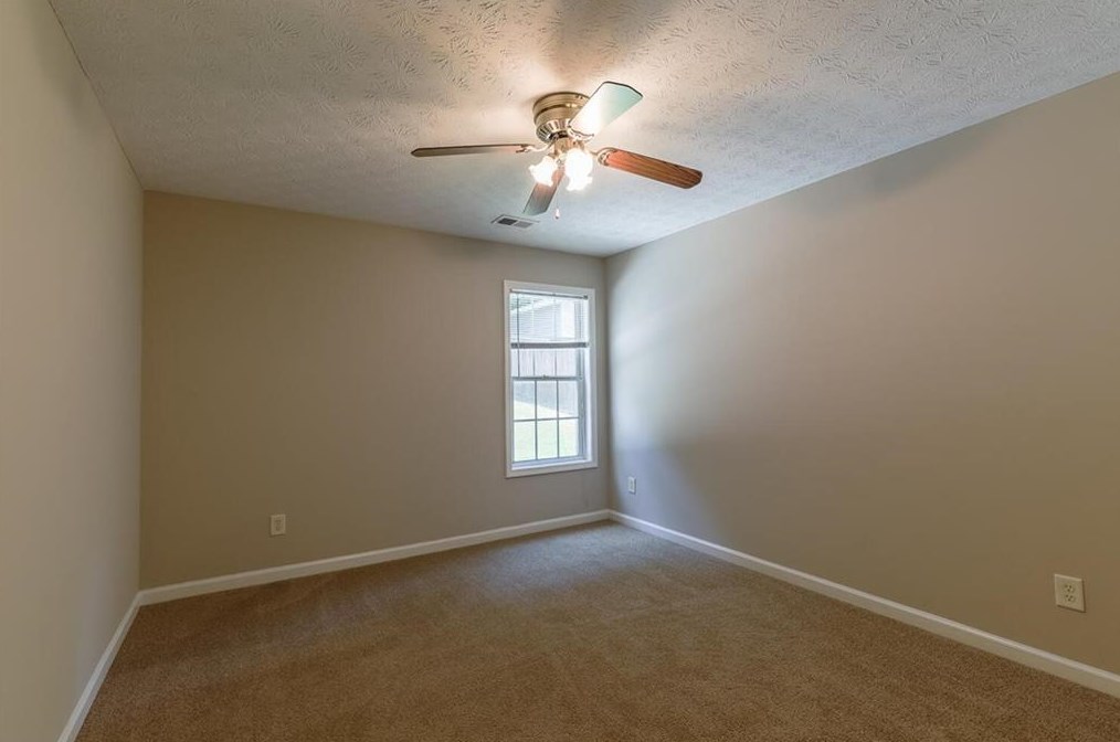 2433 Radcliff Dr, Lawrenceville GA 30043-2002 exterior