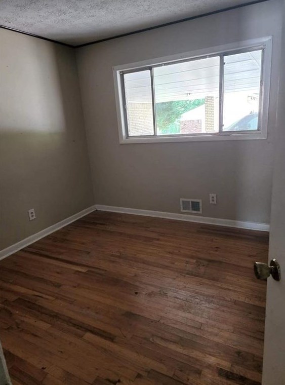 1143 Shoreham Dr, Atlanta GA  30349-5819 exterior