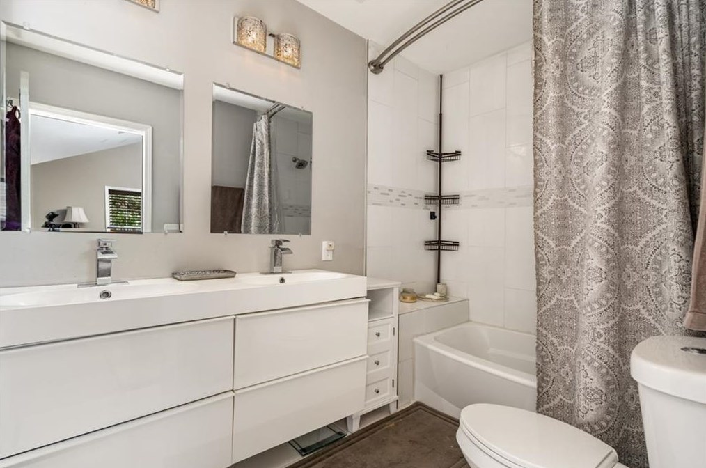 3465 Jackson Dr, Decatur GA  30032-3035 exterior