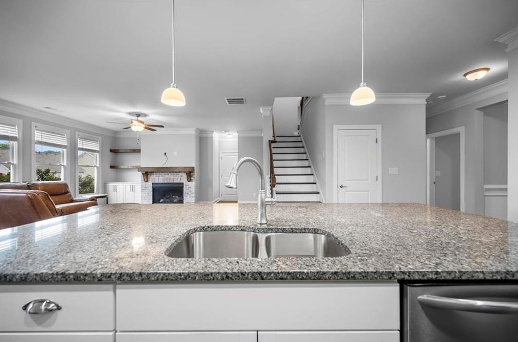 7043 Tree House Way, Flowery Branch GA  30542-7546 exterior