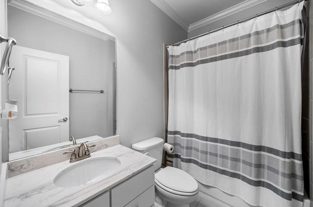 7043 Tree House Way, Flowery Branch GA  30542-7546 exterior