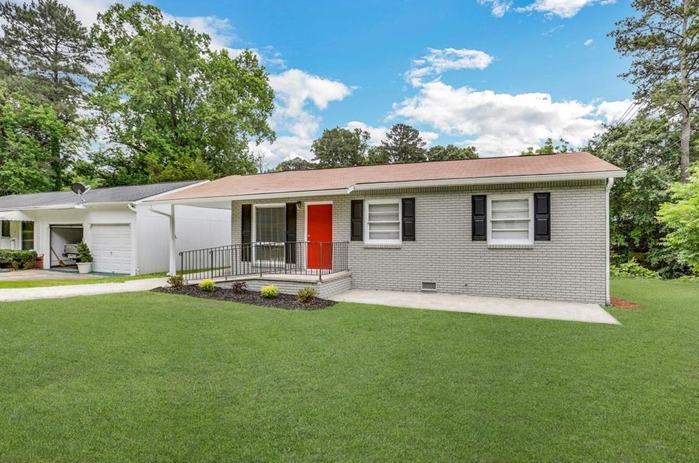 2636 Santa Monica Dr, Atlanta GA  30318-7331 exterior