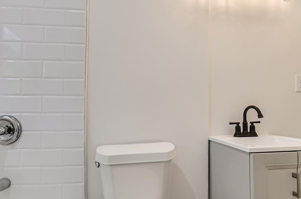 319 Greenwood Ave, Decatur GA  30030-3618 exterior