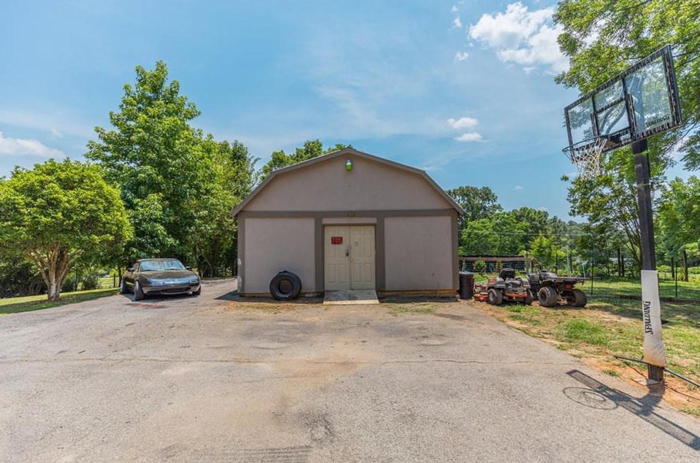 3198 Bailey Rd, Dacula GA  30019-1246 exterior