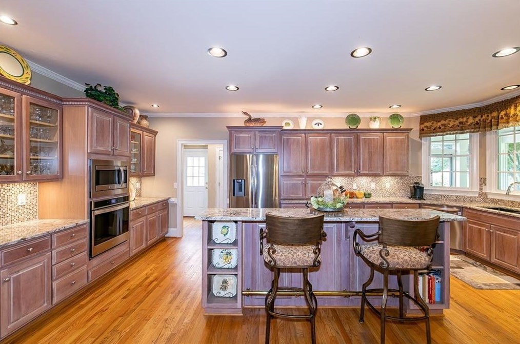 2040 Bent Crk Mnr, Alpharetta GA exterior