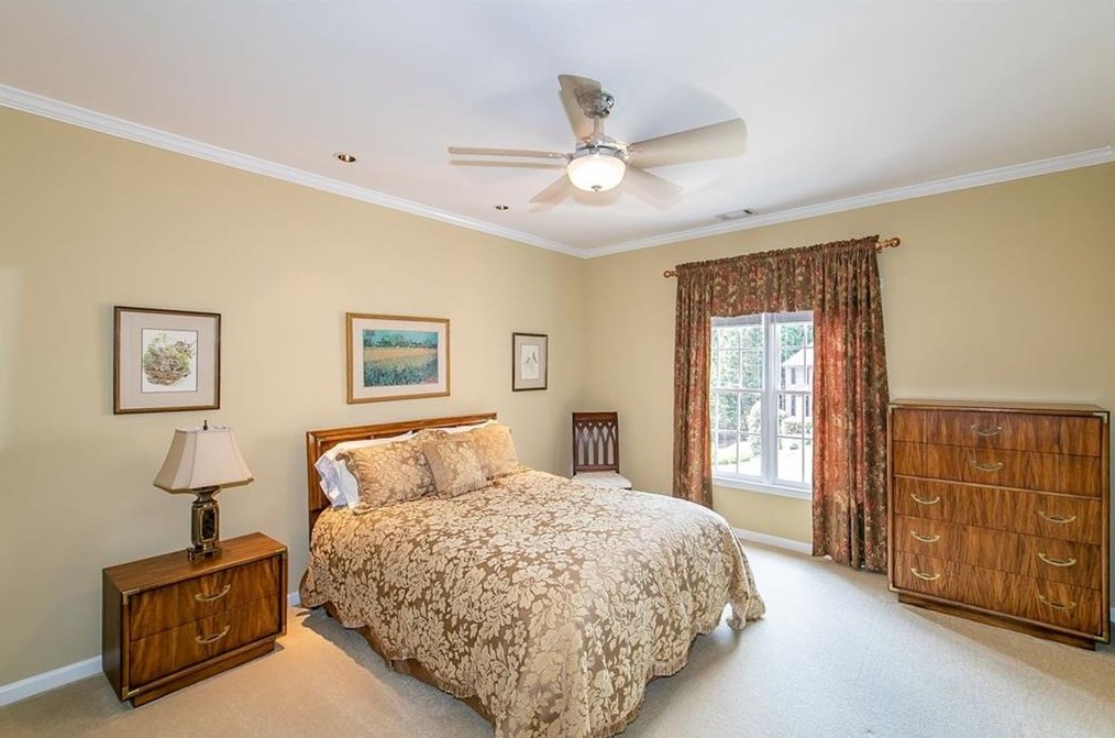 2040 Bent Crk Mnr, Alpharetta GA exterior