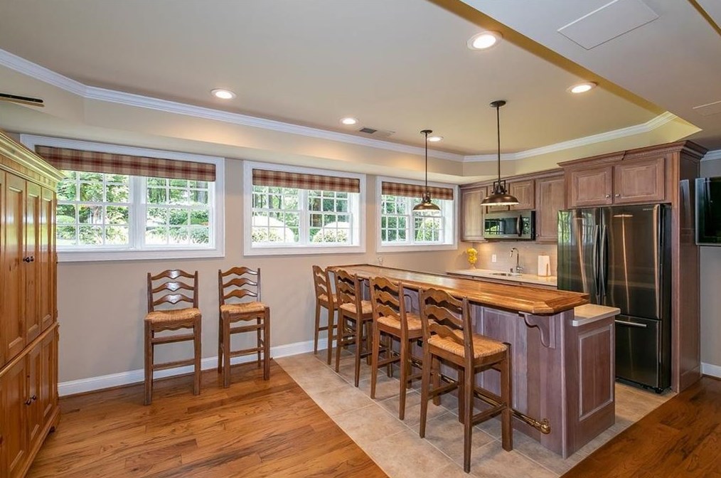 2040 Bent Crk Mnr, Alpharetta GA exterior