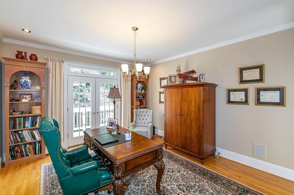 2040 Bent Crk Mnr, Alpharetta GA exterior