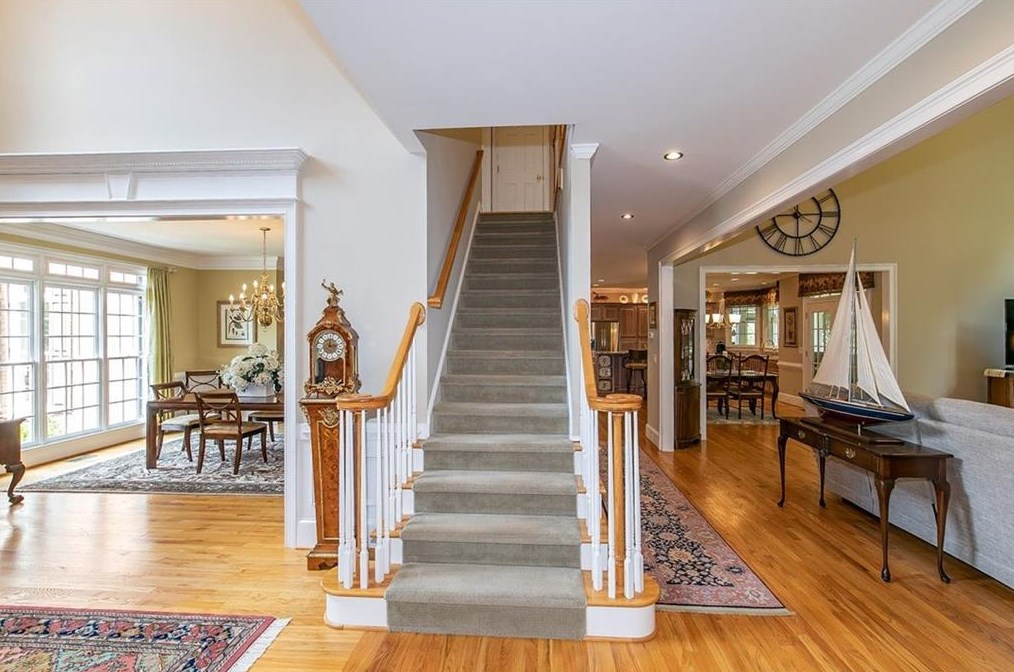 2040 Bent Crk Mnr, Alpharetta GA exterior