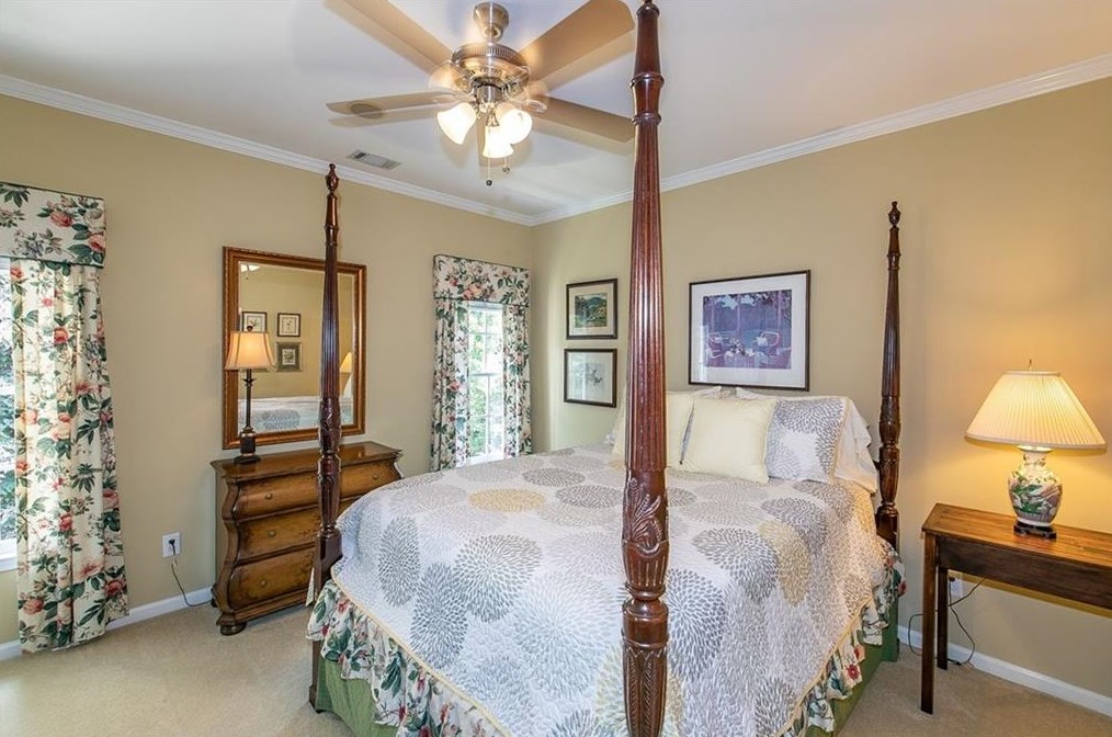 2040 Bent Crk Mnr, Alpharetta GA exterior