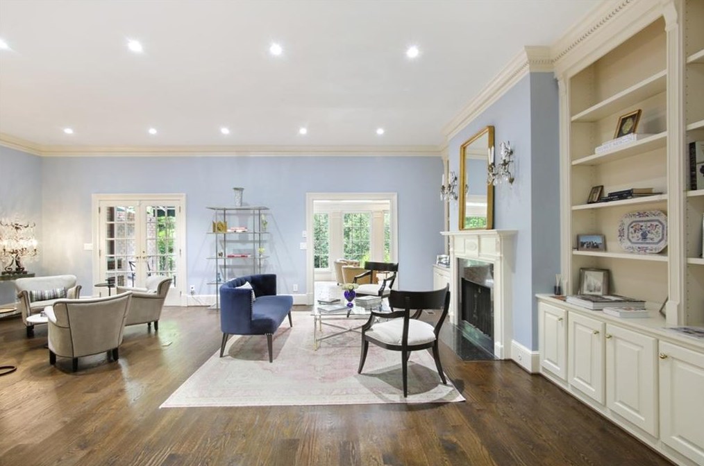403 Townsend Pl, Atlanta GA  30327-3037 exterior