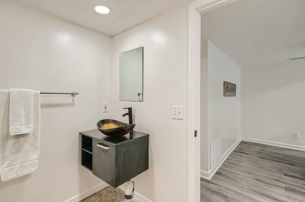 2103 Simsbury Ln, Atlanta GA 30338-6511 exterior