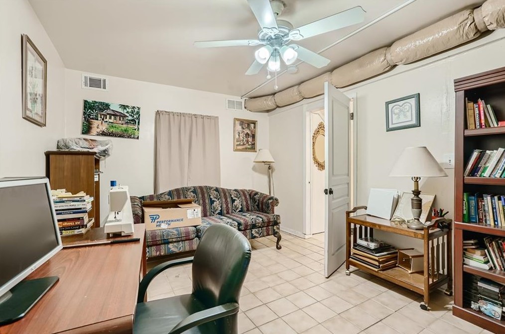 1653 Pne Gln Cir, Decatur GA 30035-1537 exterior