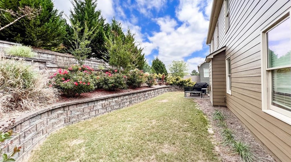 7216 Lake Sterling Blvd, Flowery Branch GA  30542-5007 exterior