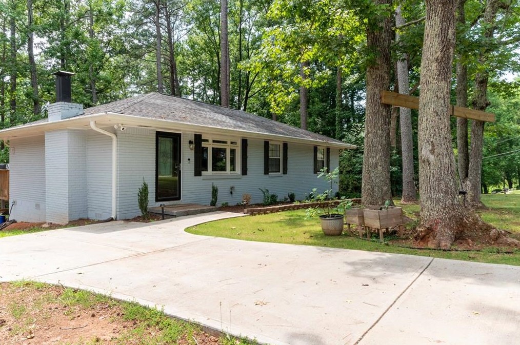 3490 Larkspur Ter, Decatur GA  30032-4841 exterior