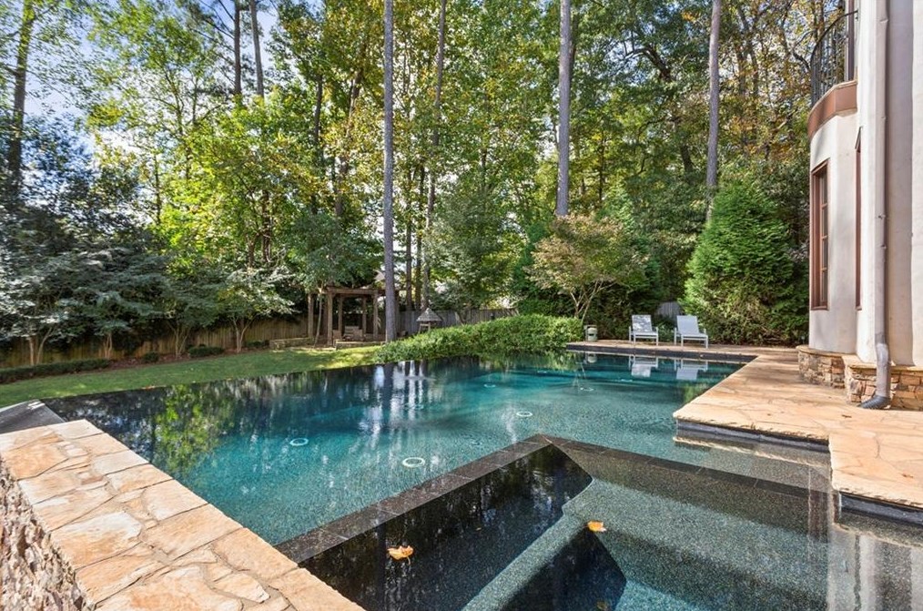 37 Wieuca Rd, Atlanta GA  30342-3217 exterior