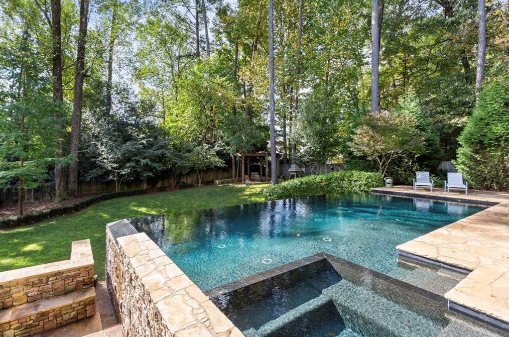 37 Wieuca Rd, Atlanta GA  30342-3217 exterior