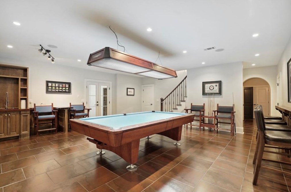 37 Wieuca Rd, Atlanta GA  30342-3217 exterior