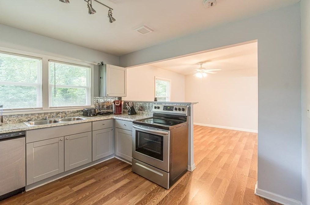 2175 Glendale Dr, Decatur GA  30032-5809 exterior