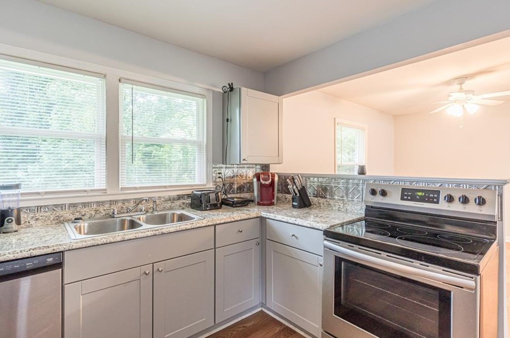 2175 Glendale Dr, Decatur GA  30032-5809 exterior