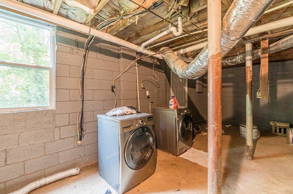 2175 Glendale Dr, Decatur GA  30032-5809 exterior