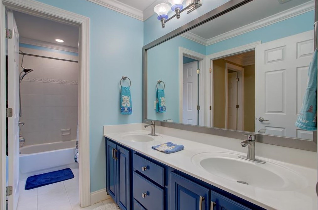 3766 Wescott Cv, Atlanta GA  30319-1625 exterior