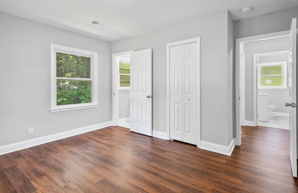 2412 Wood Valley Dr, Atlanta GA  30344-2240 exterior
